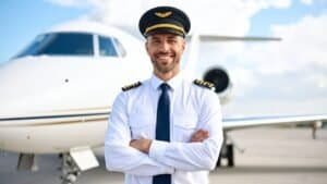 Como Se Tornar Piloto de Avião no Brasil: Requisitos, Custos e Carreira