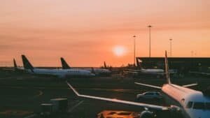 Como Funcionam os Aeroportos? Estrutura, Operações e Curiosidades do Dia a Dia que Você Nunca Viu