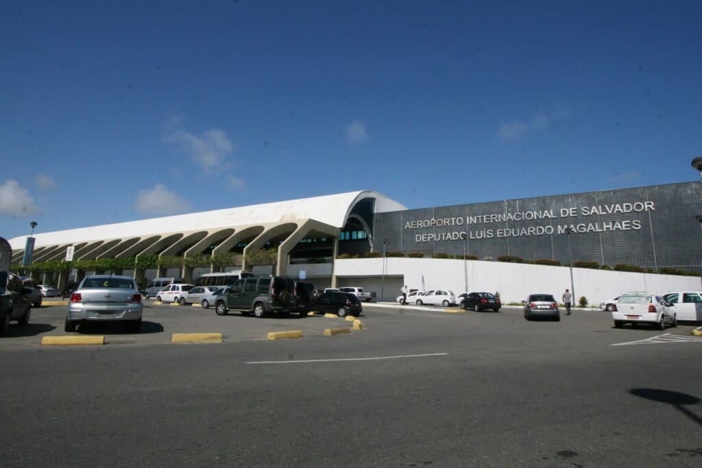 Fachada do Aeroporto Internacional de Salvador/Luís Eduardo Magalhães, que atingiu o nível máximo de certificação de carbono em 2026