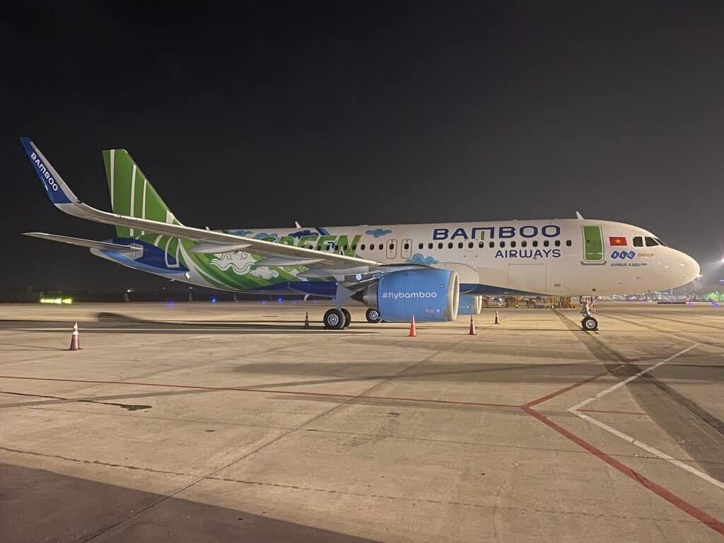 Airbus A320-251N da Bamboo Airways, matrícula VN-A596, no Aeroporto Internacional de Tan Son Nhat