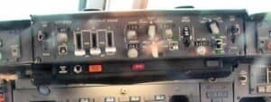 Piloto Automático: O Que Ele Realmente Controla (e os Mitos Sobre o “Avião que Pilota Sozinho”)